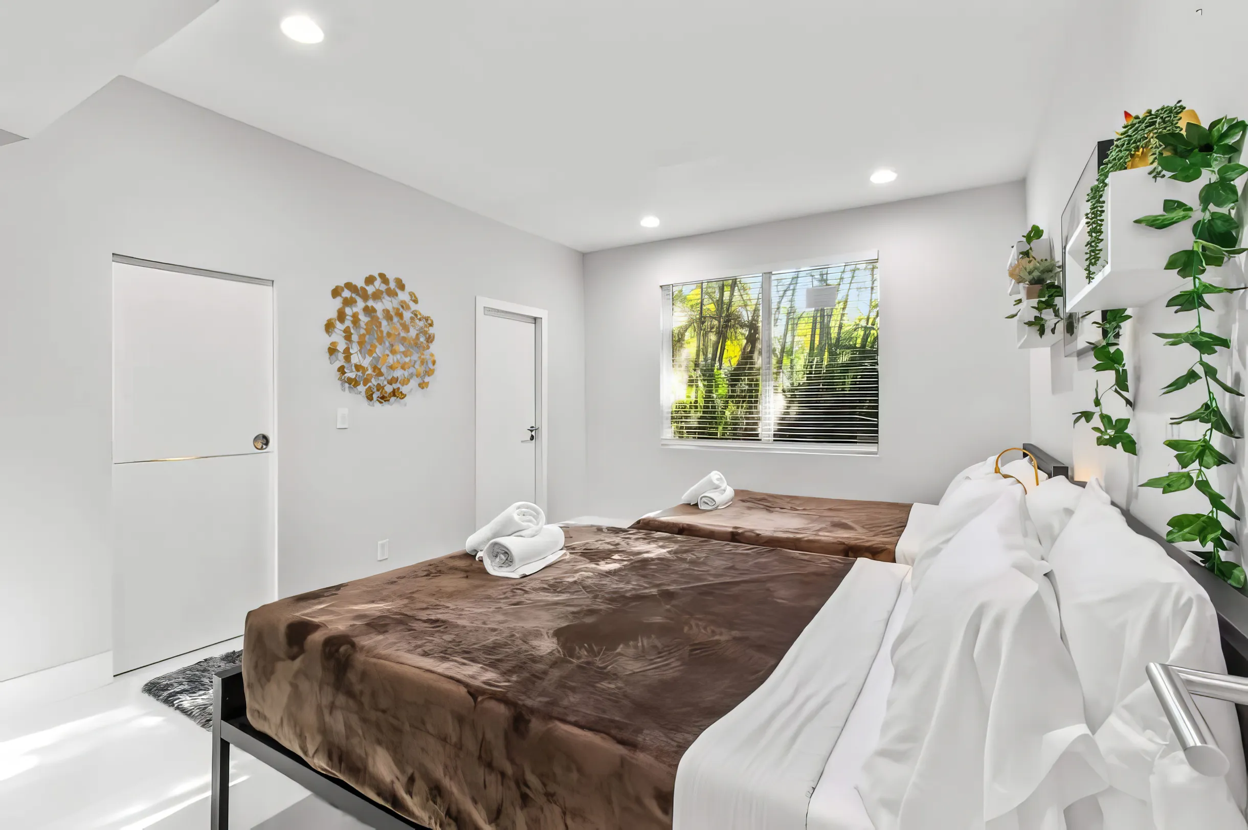 Wander Hollywood Beach Modern #41