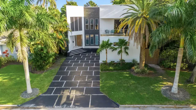 Wander Hollywood Beach Modern #5