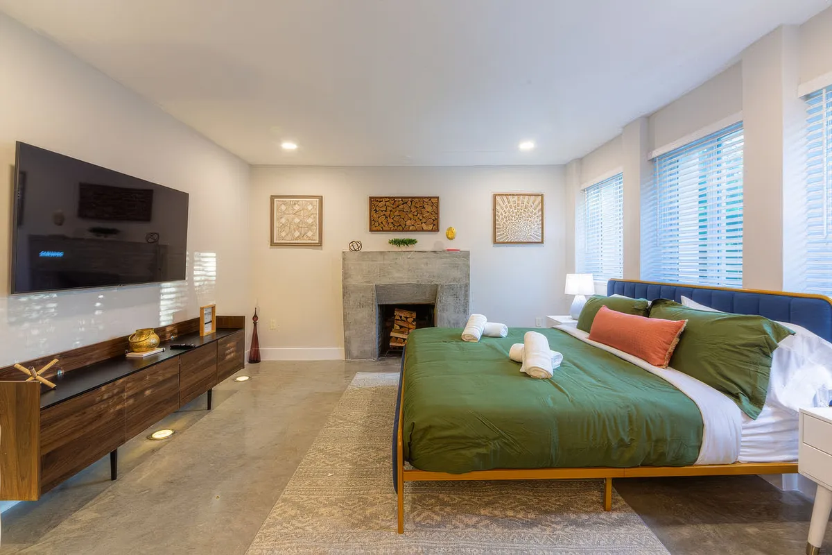 Bedroom 5 image