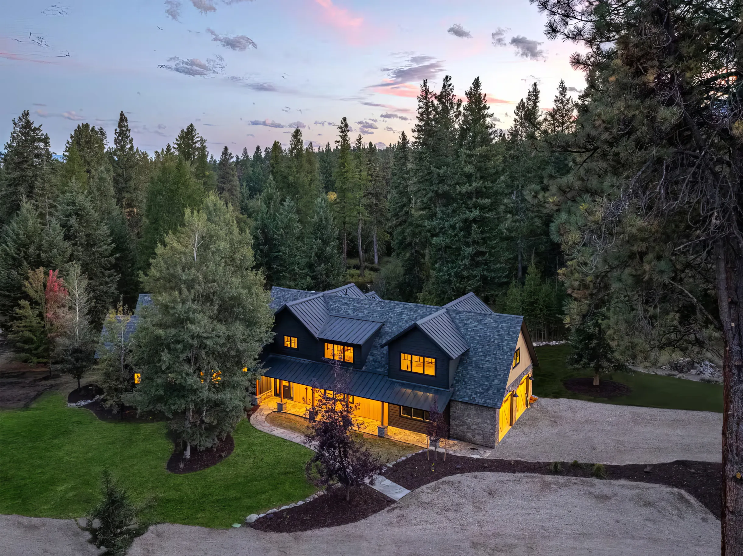 The Dreo Creek Estate: Luxury Home + Private Pond & Trails #25