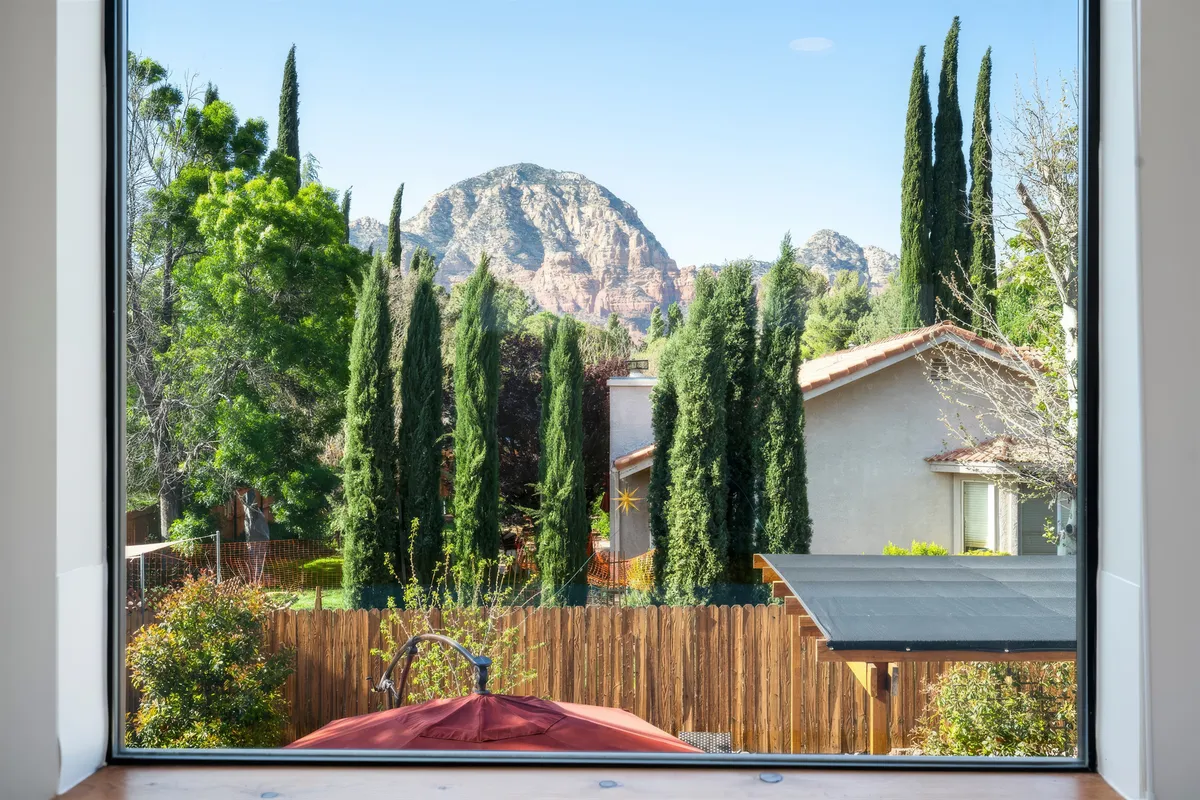 Cold Plunge • Hot Tub • Sauna • 3 King Suites • Sedona Summer Escape
