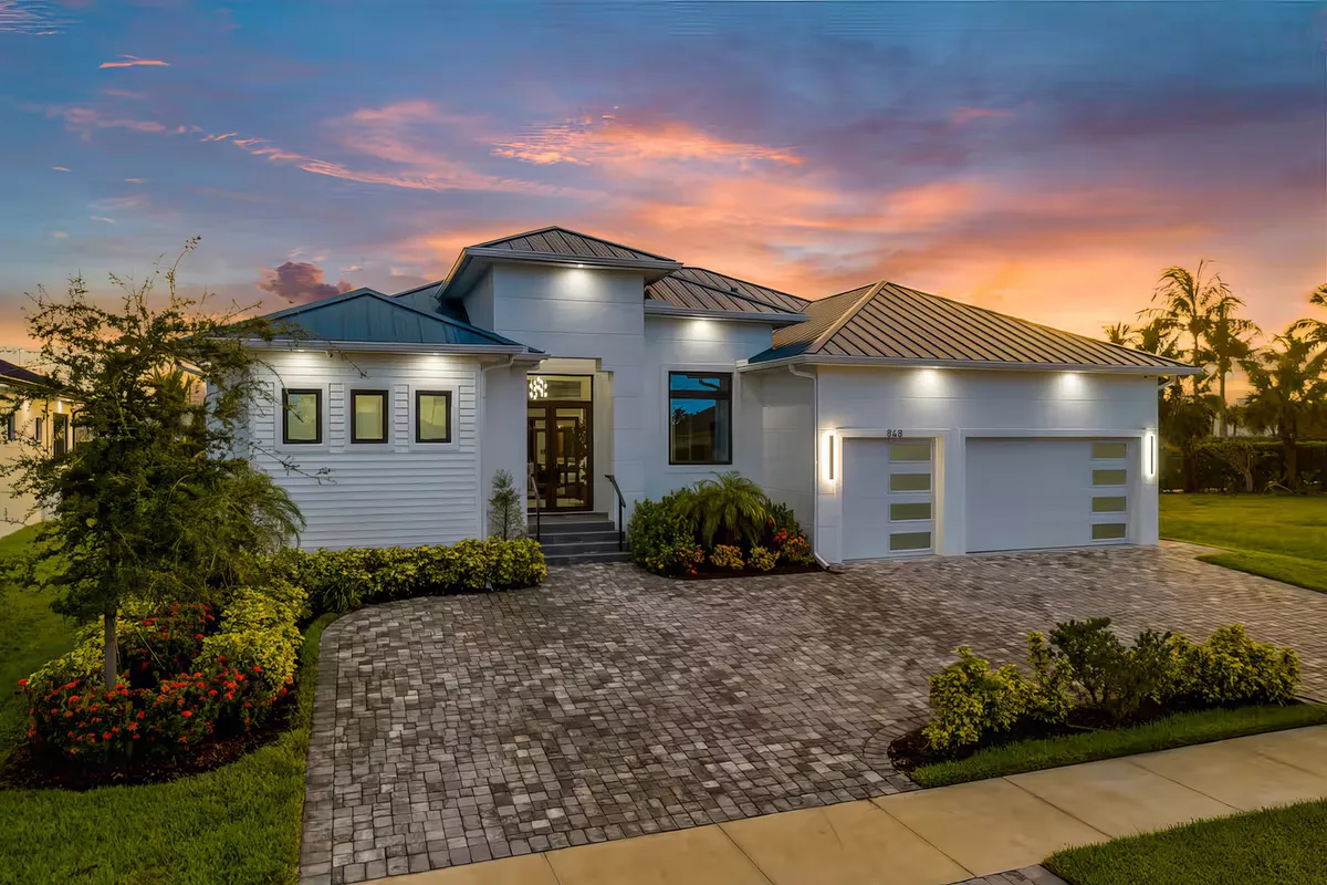 Marco Premium Escape/Waterfront #36