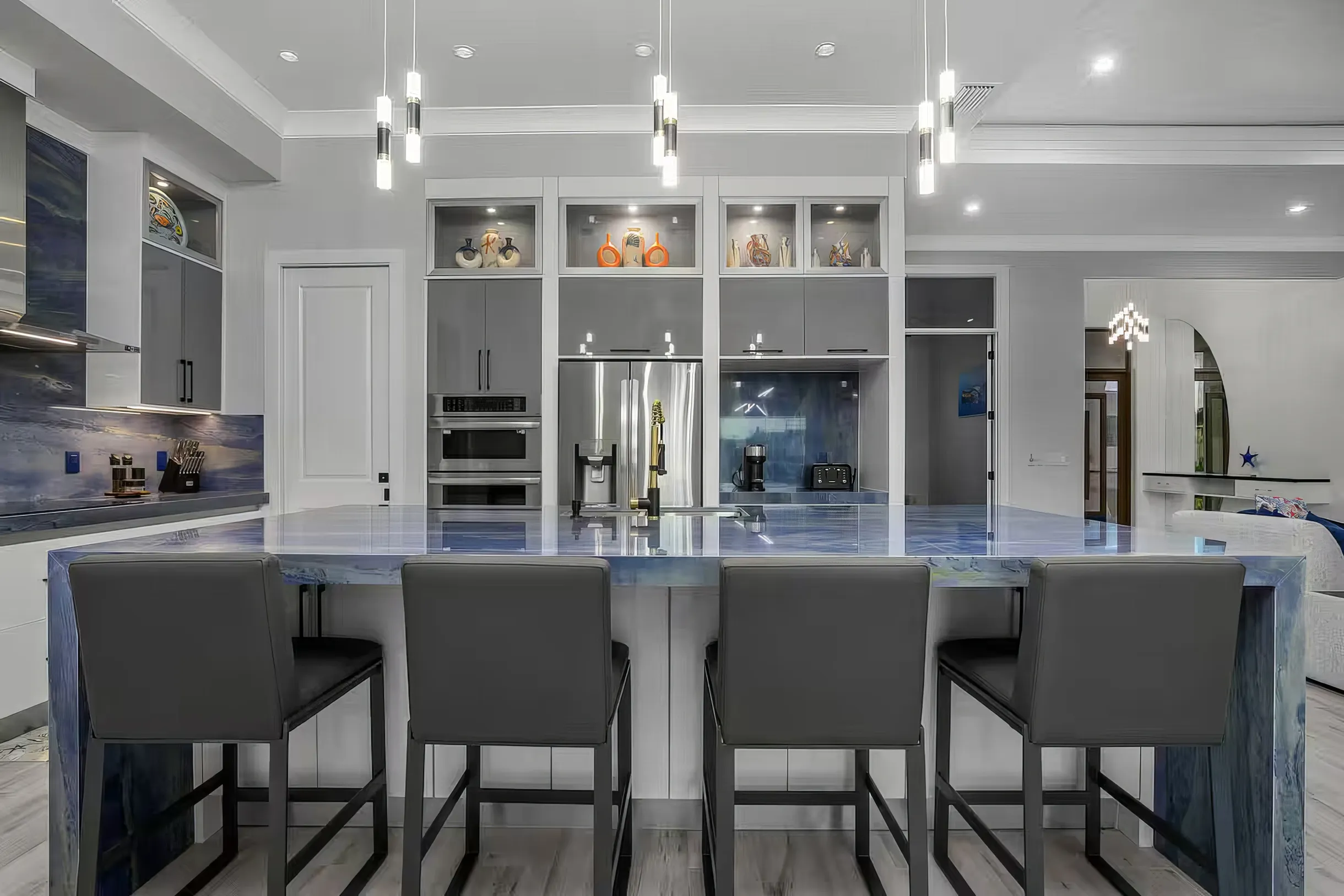 Marco Premium Escape/Waterfront #47