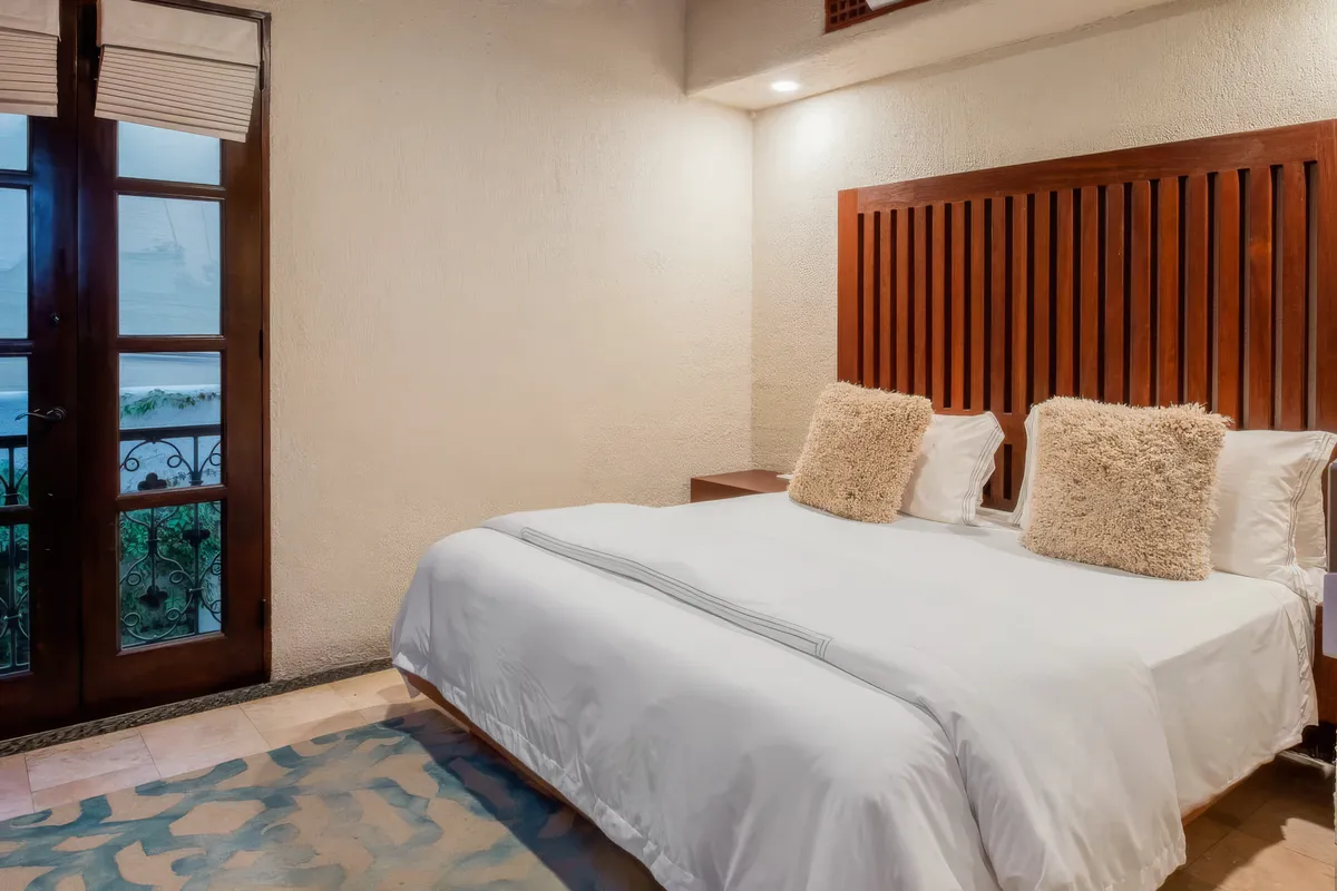 Bedroom 10 image
