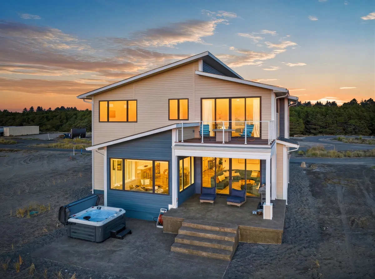 Wander Westport Beachfront