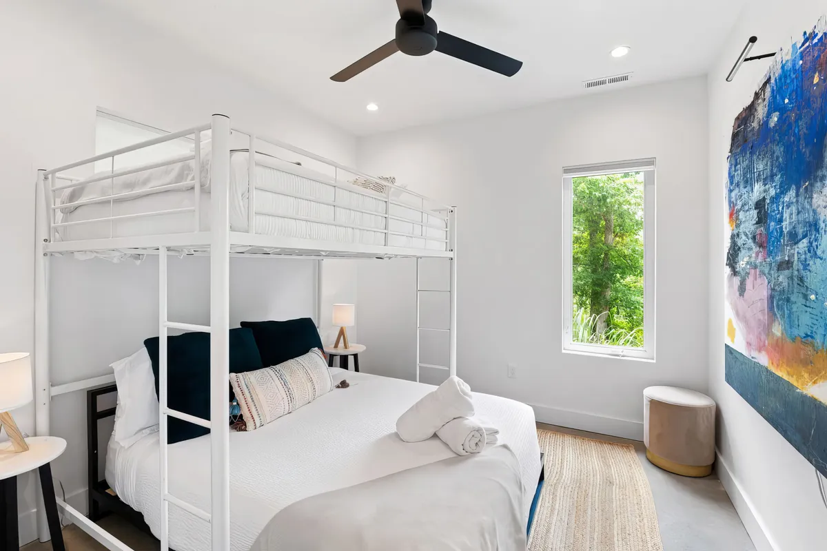 Bedroom 3 image