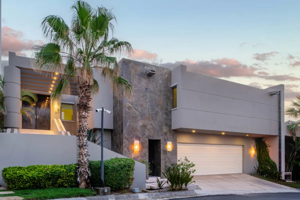 Wander Cabo Retreat #1