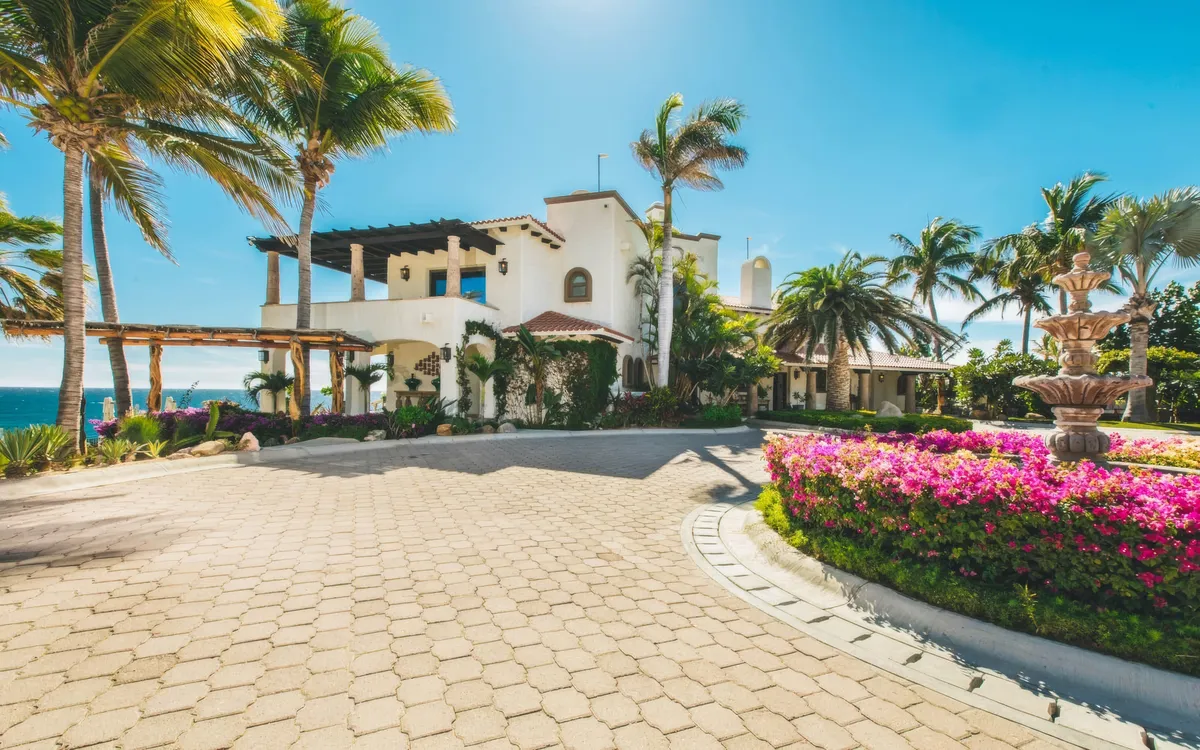 Wander Cabo Beachfront