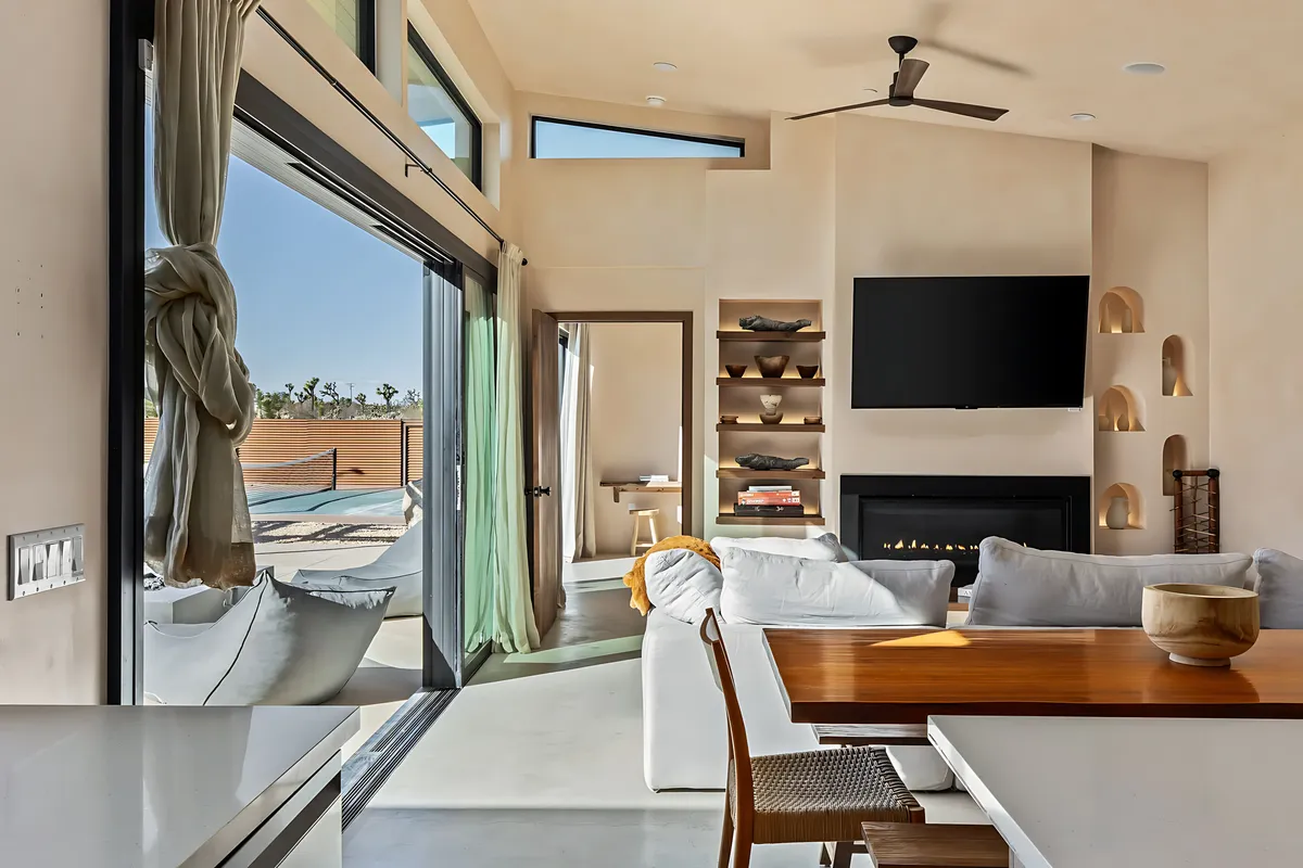 Home in Yucca Valley property photo 3