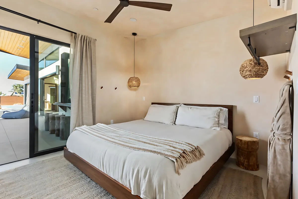 Bedroom 3 image