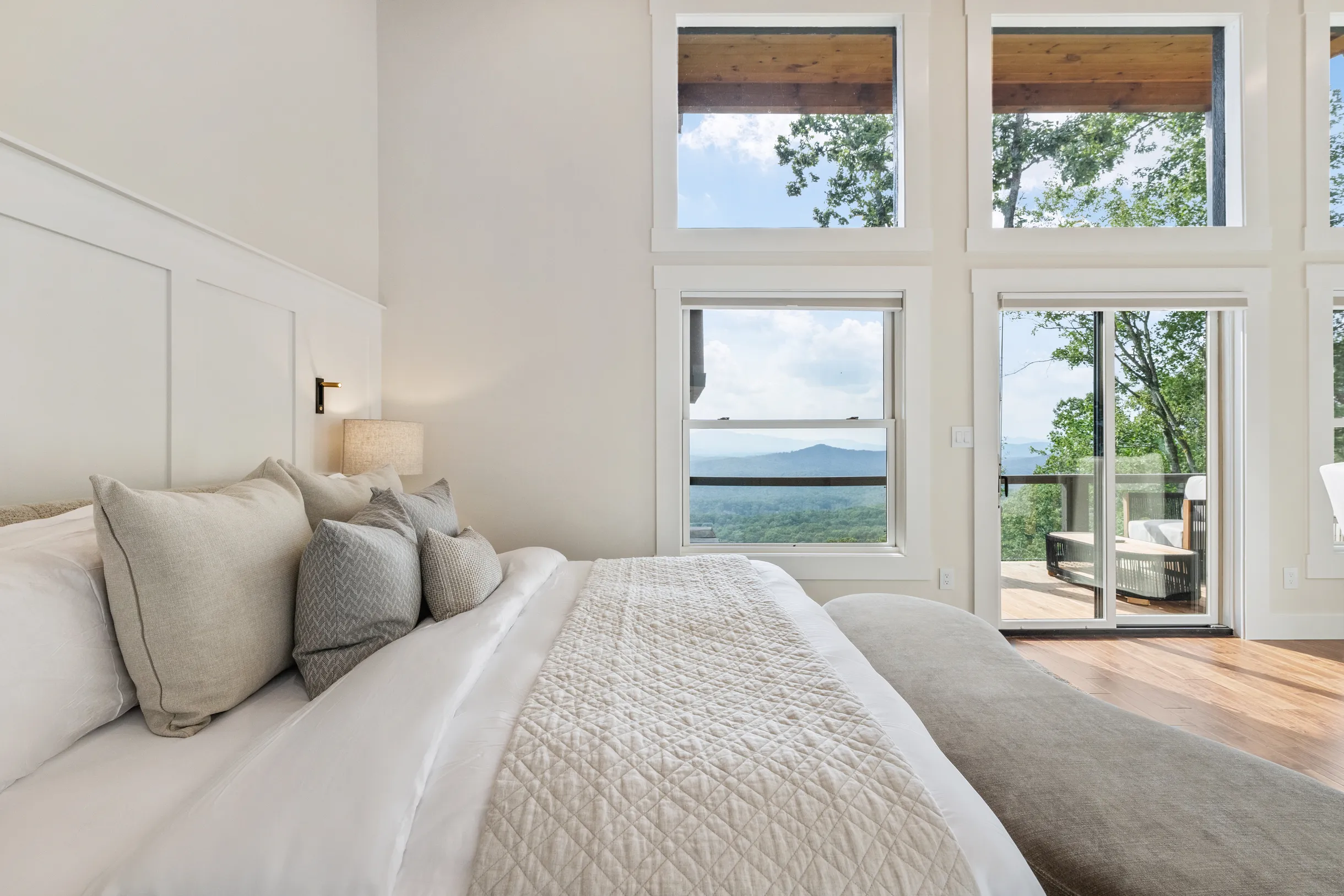 Blue Ridge Luxe, 180 Mtn Views, Sunsets, Sauna, Spa #106