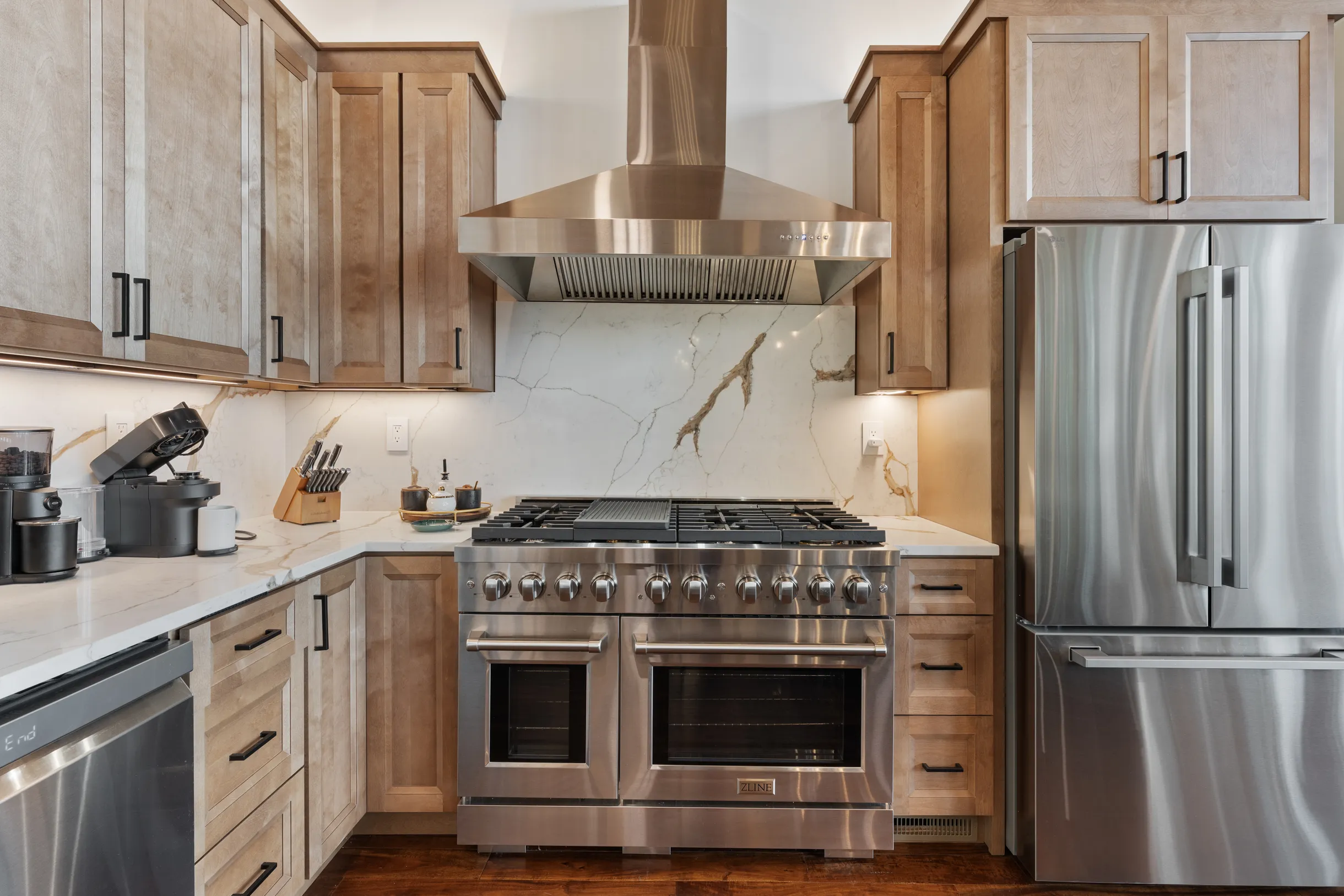 Blue Ridge Luxe, 180 Mtn Views, Sunsets, Sauna, Spa #124