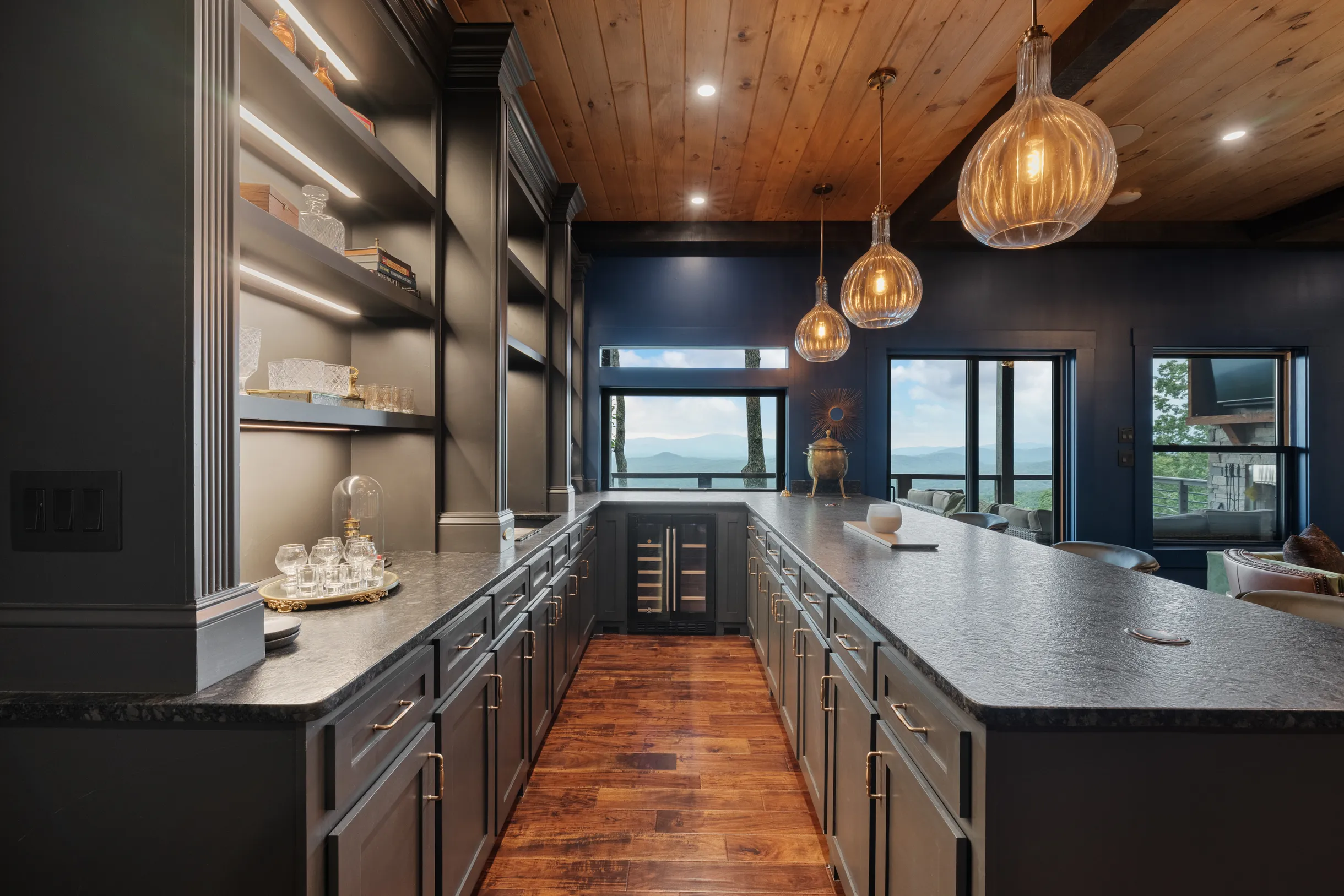 Blue Ridge Luxe, 180 Mtn Views, Sunsets, Sauna, Spa #71