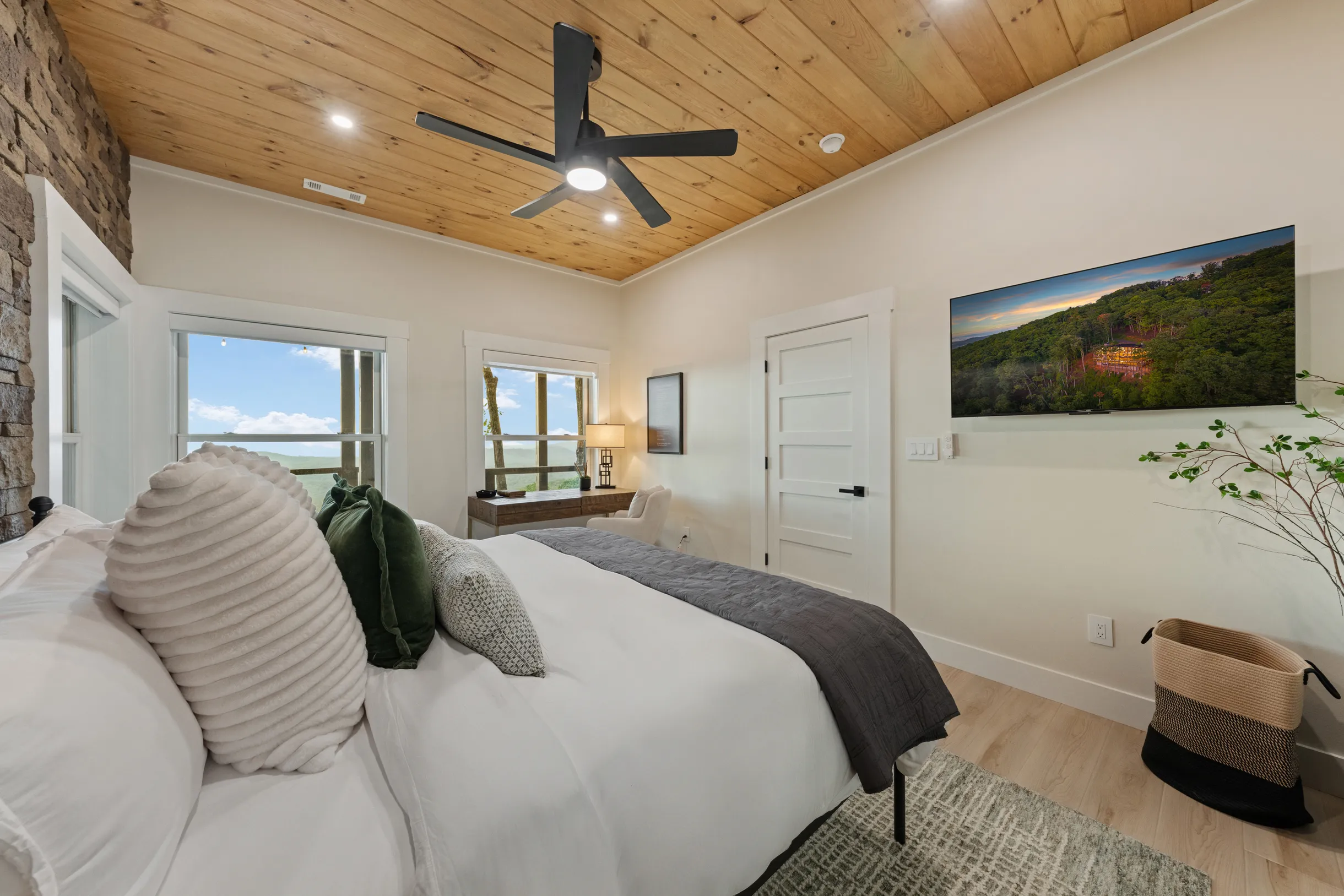 Blue Ridge Luxe, 180 Mtn Views, Sunsets, Sauna, Spa #59