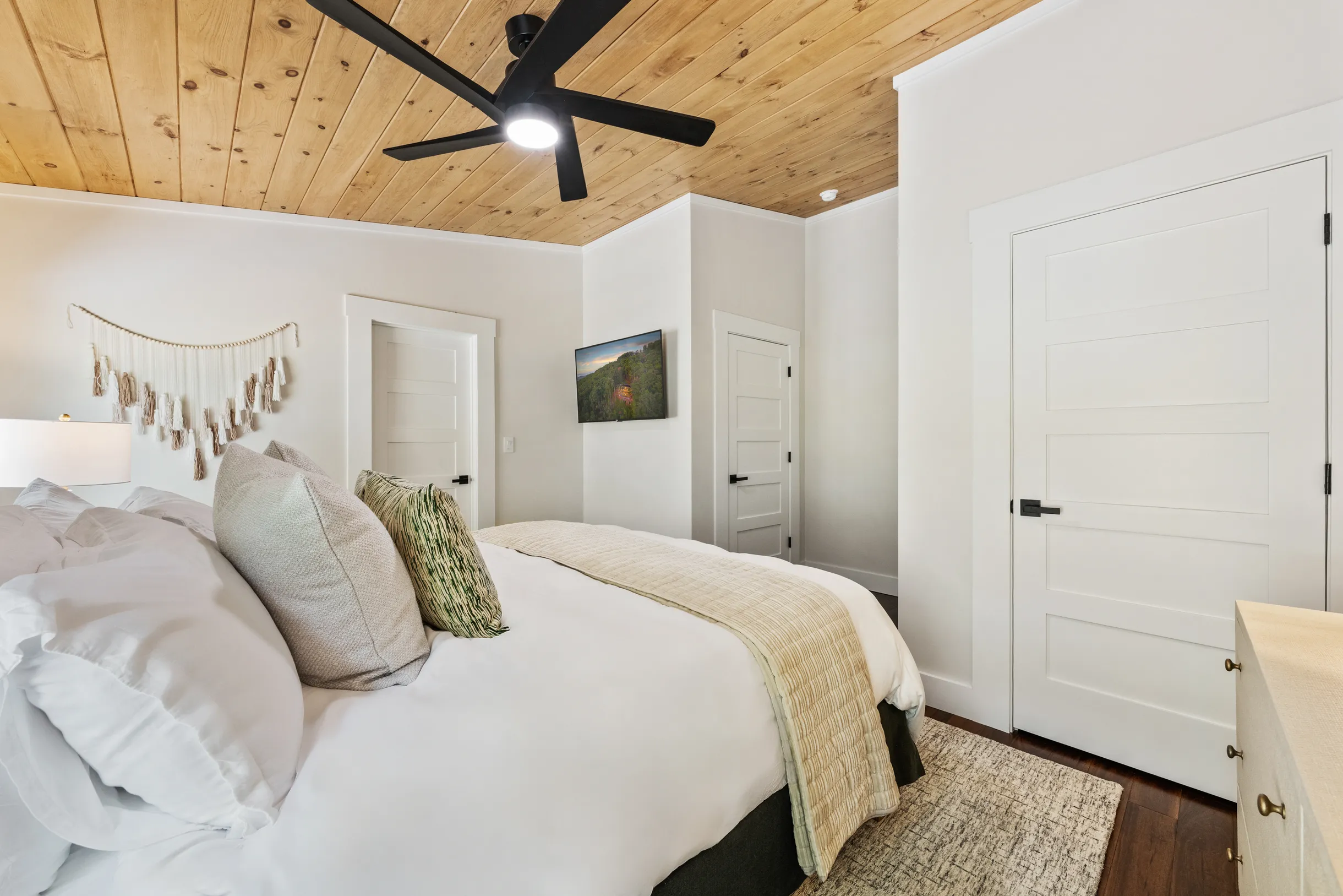 Blue Ridge Luxe, 180 Mtn Views, Sunsets, Sauna, Spa #77