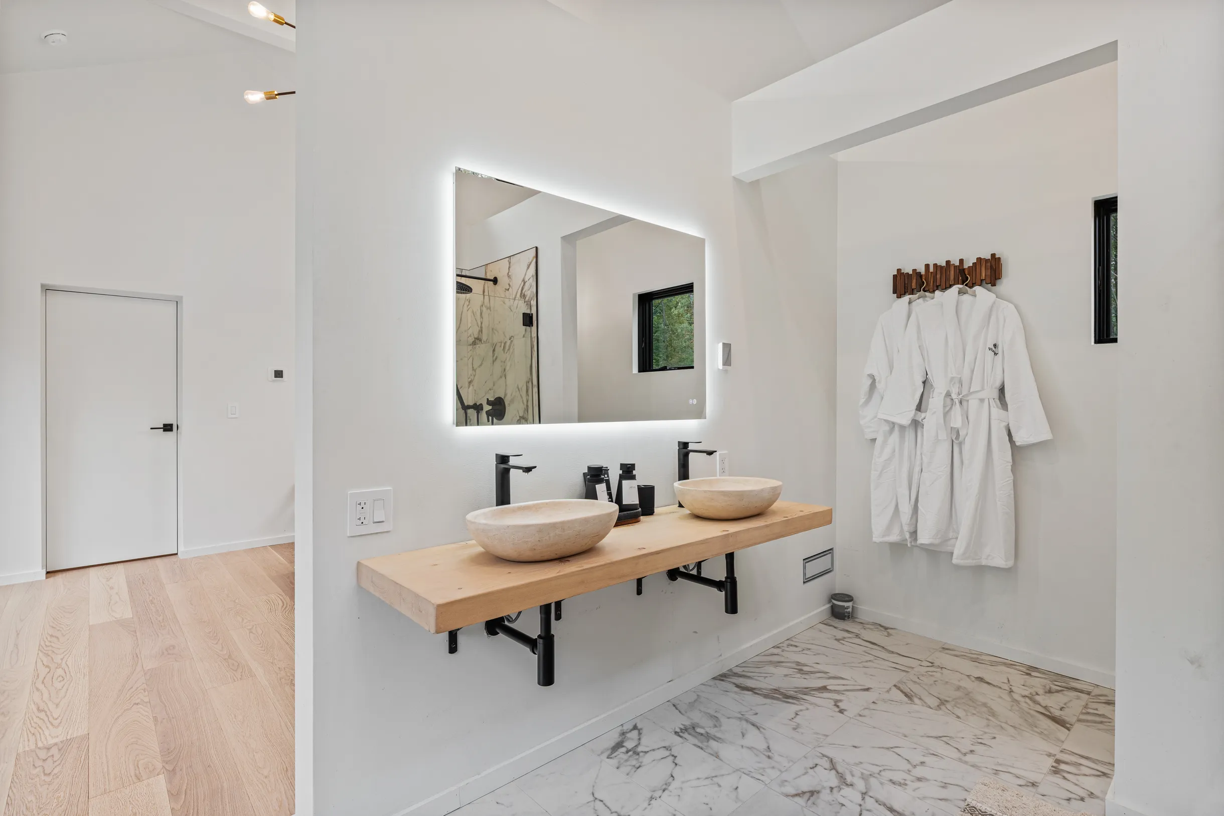 Wander Hunter Mountain #10