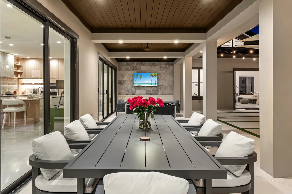 Wander North Miami Villa