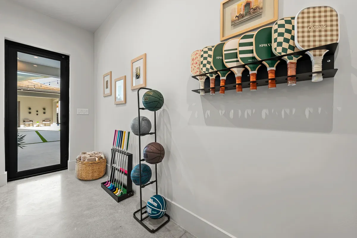 Wander North Miami Villa