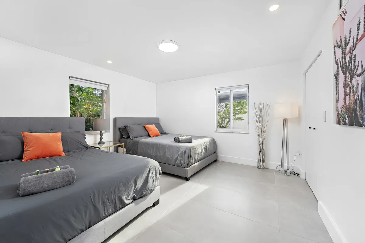 Bedroom 5 image