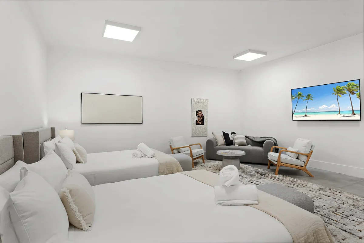 Bedroom 4 image
