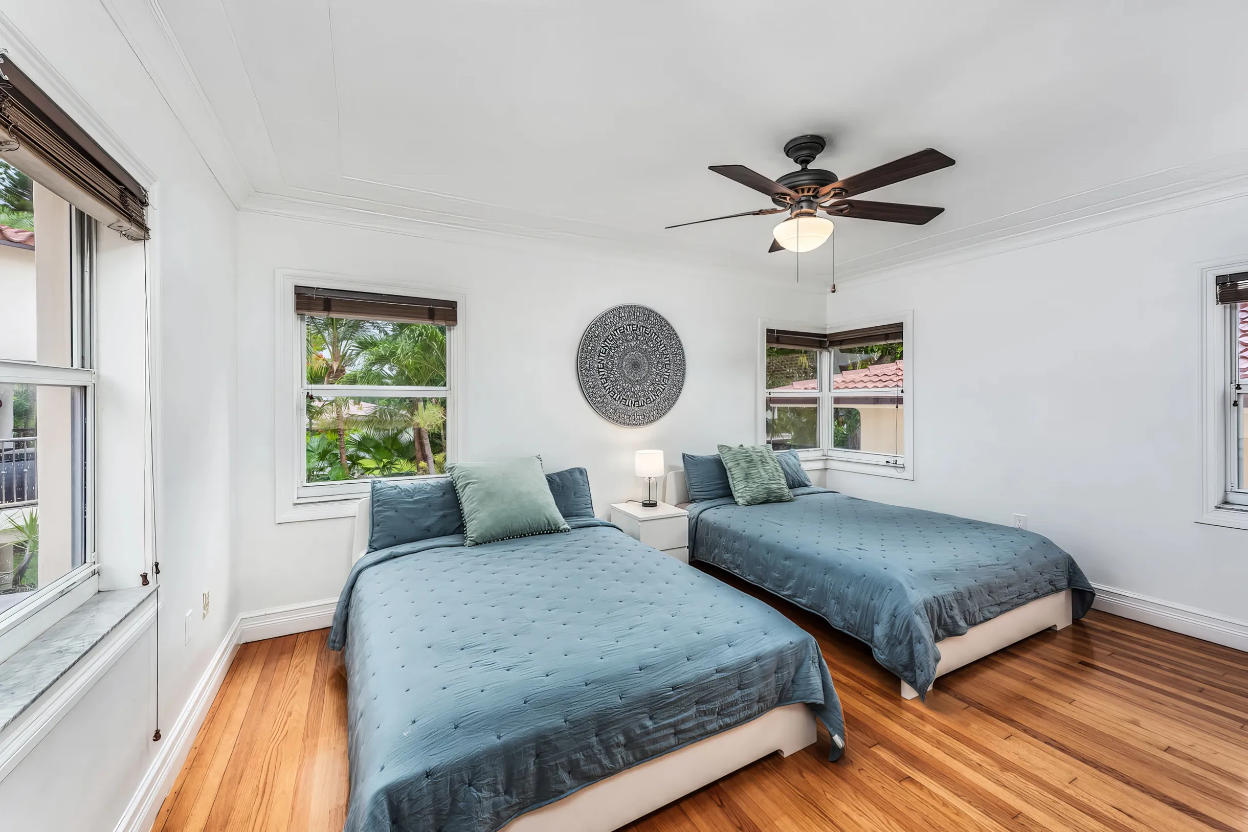 Massive Villa, Movie theater, Pool, & Jacuzzi ! #13