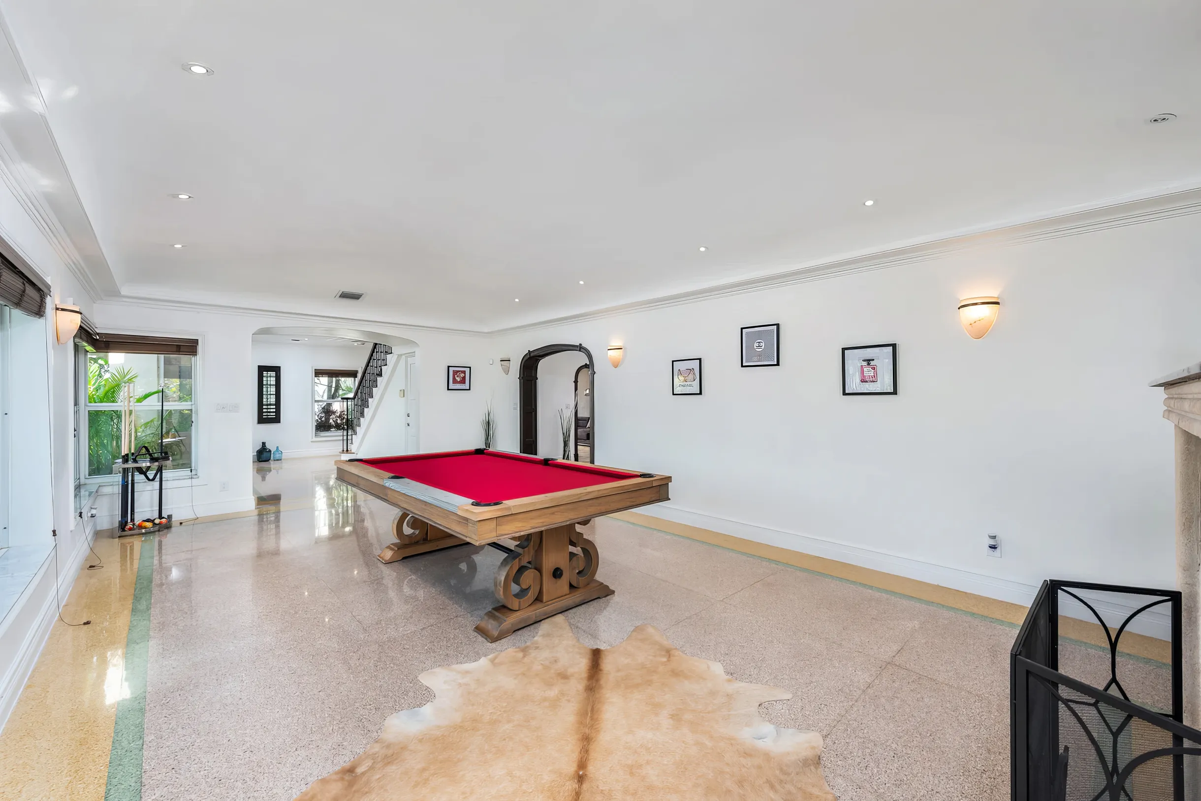 Massive Villa, Movie theater, Pool, & Jacuzzi ! #36