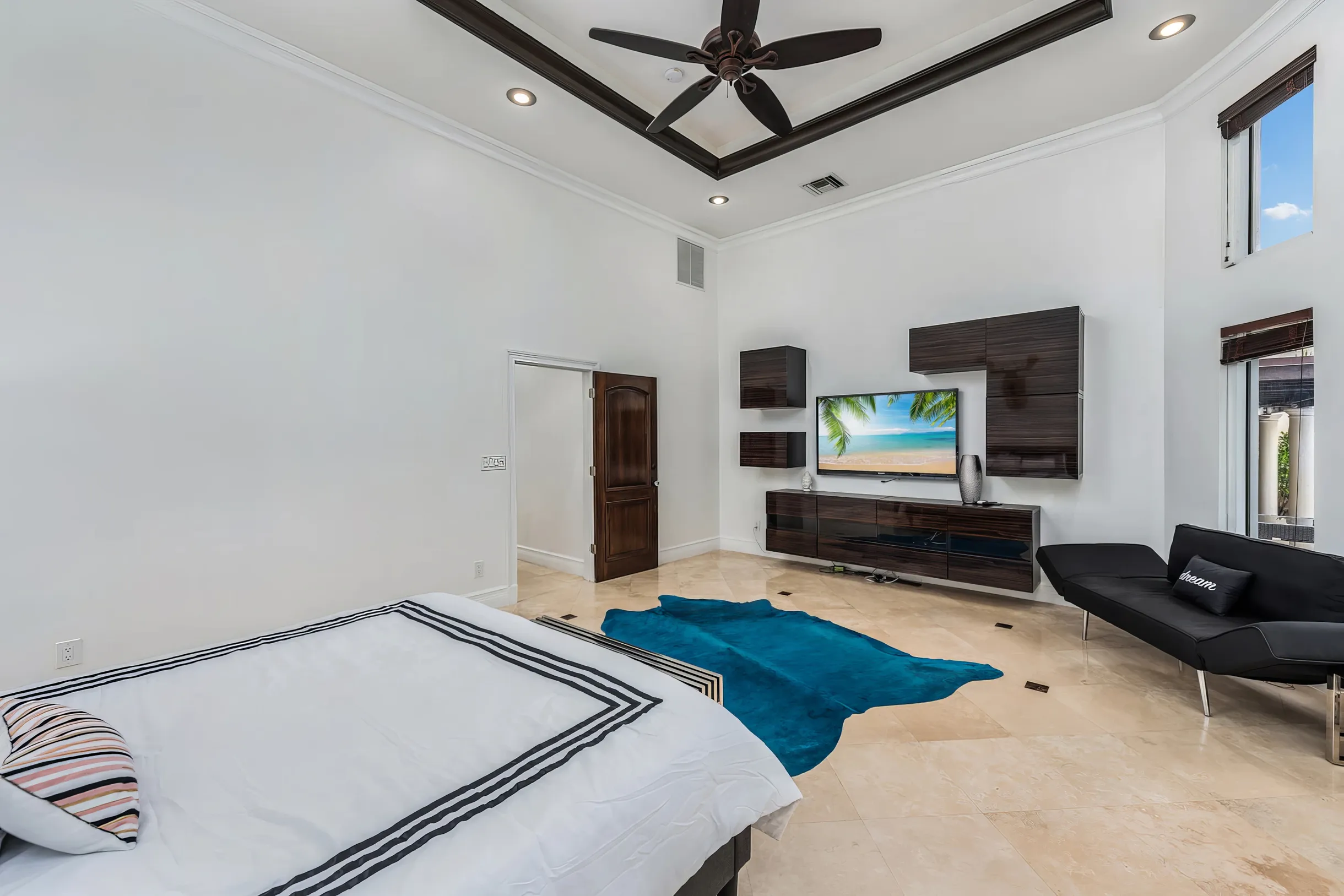 Massive Villa, Movie theater, Pool, & Jacuzzi ! #45