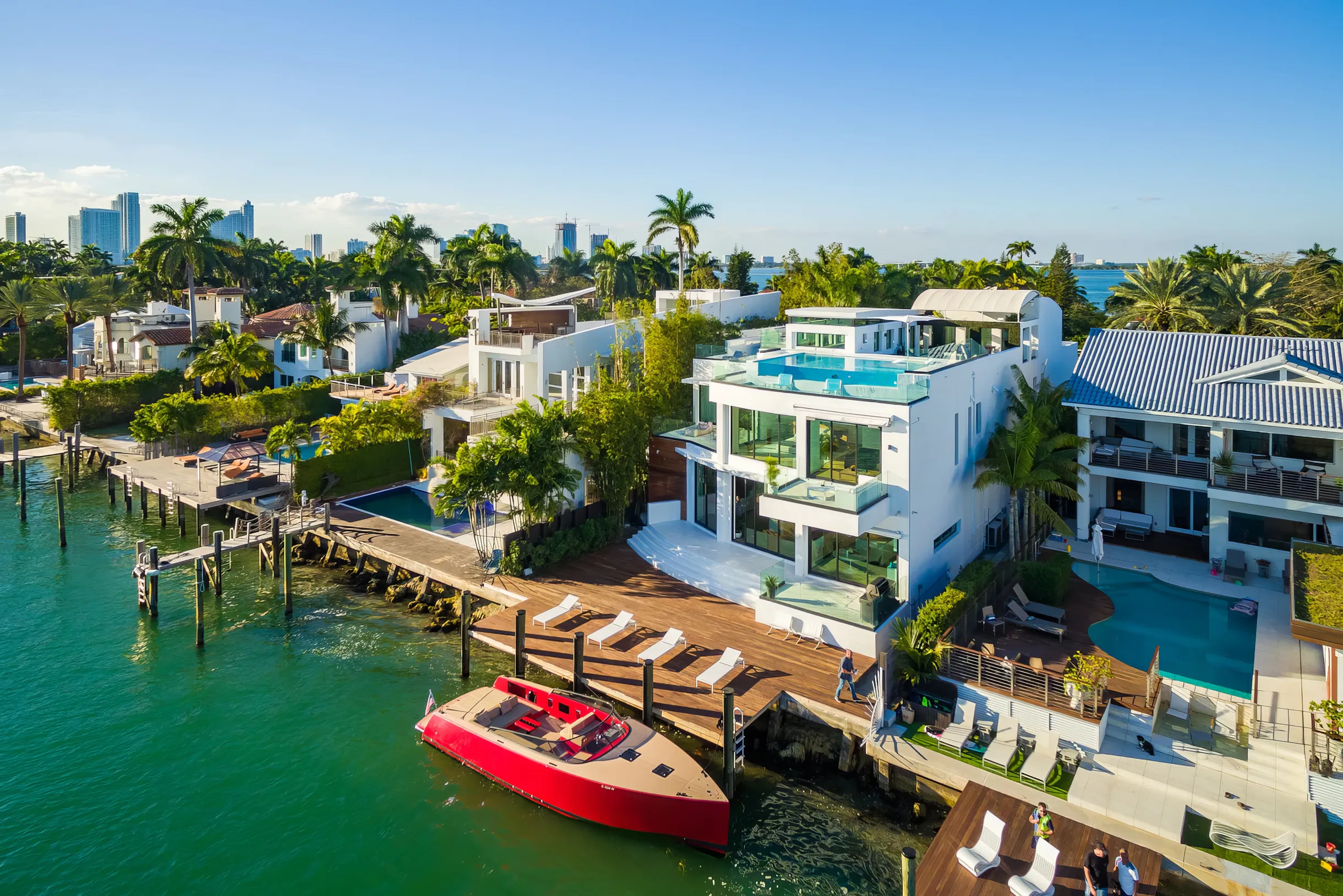 Waterfront Villa - Rooftop Pool & Spa - Theater #35