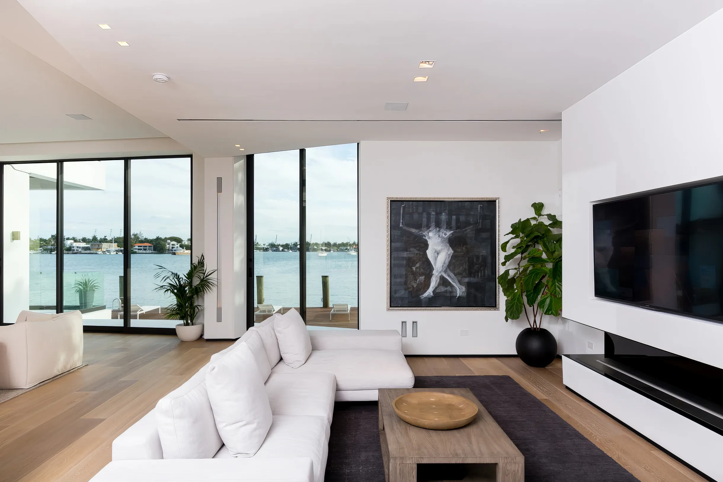 Waterfront Villa - Rooftop Pool & Spa - Theater #23