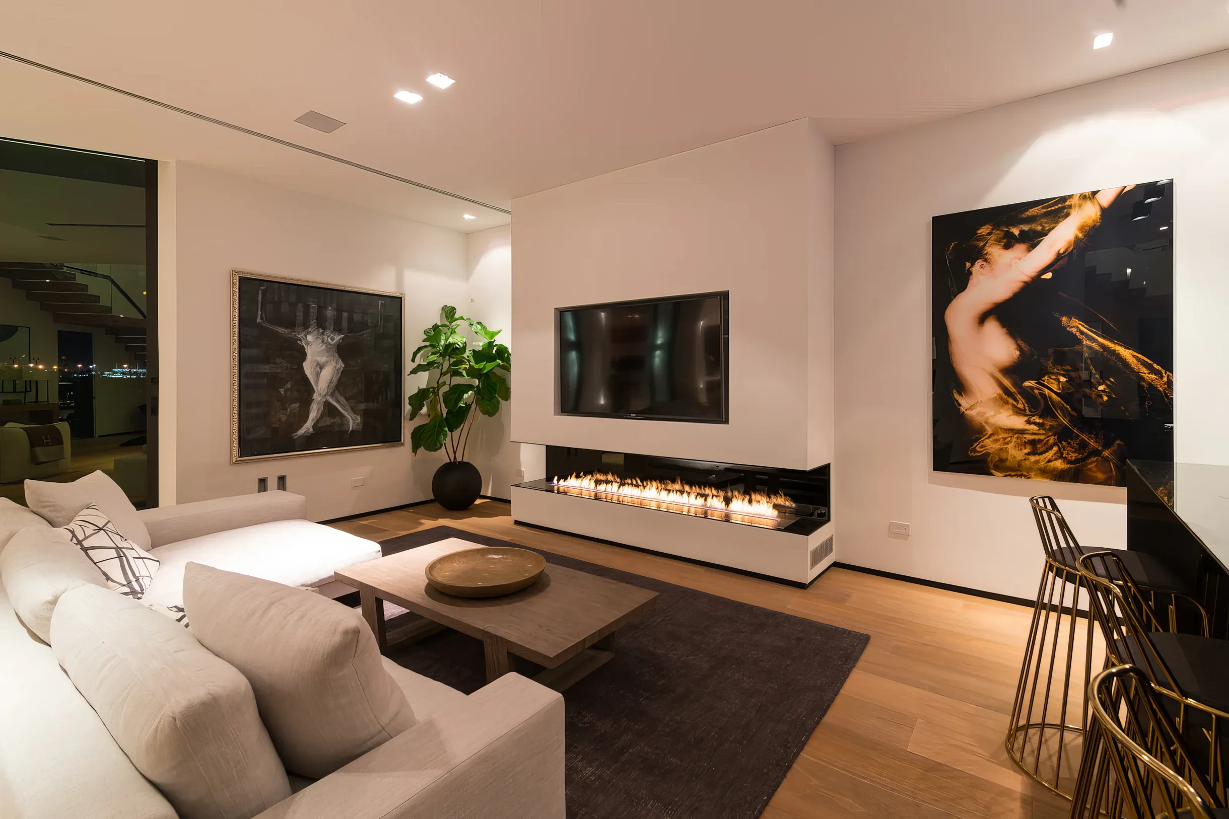 Waterfront Villa - Rooftop Pool & Spa - Theater #6