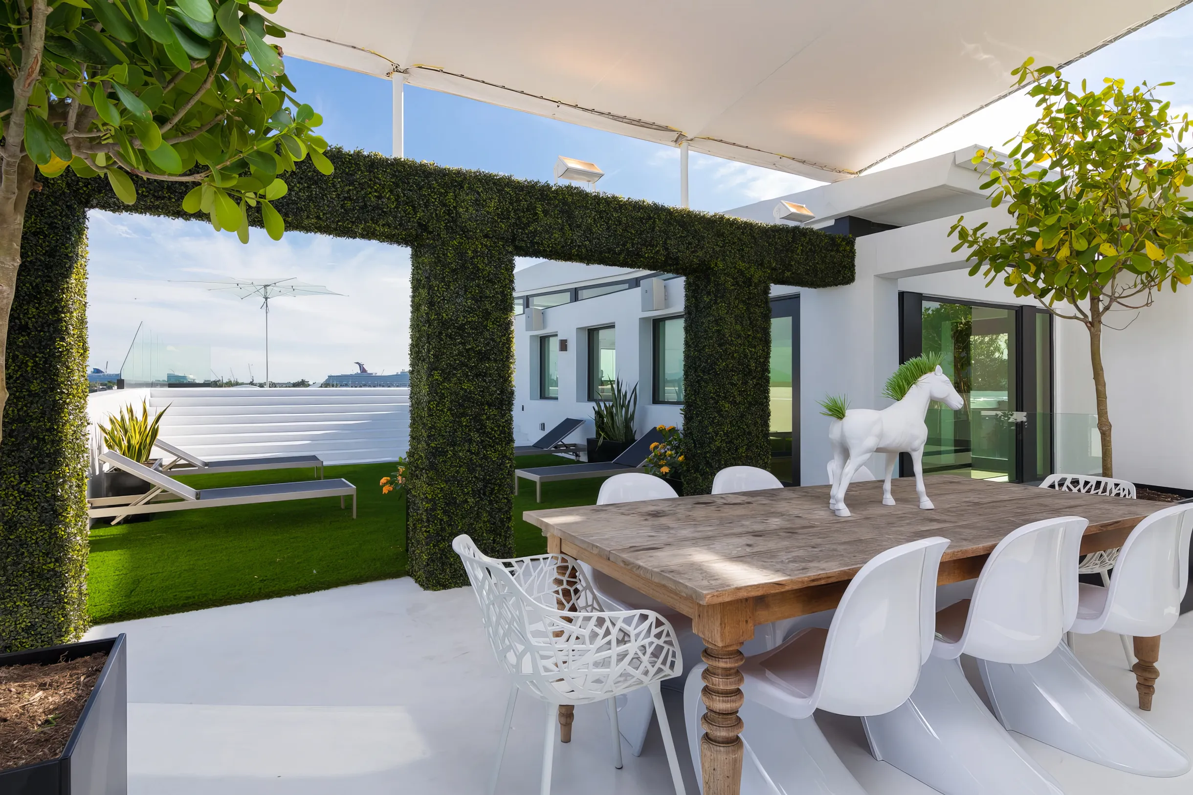 Waterfront Villa - Rooftop Pool & Spa - Theater #16