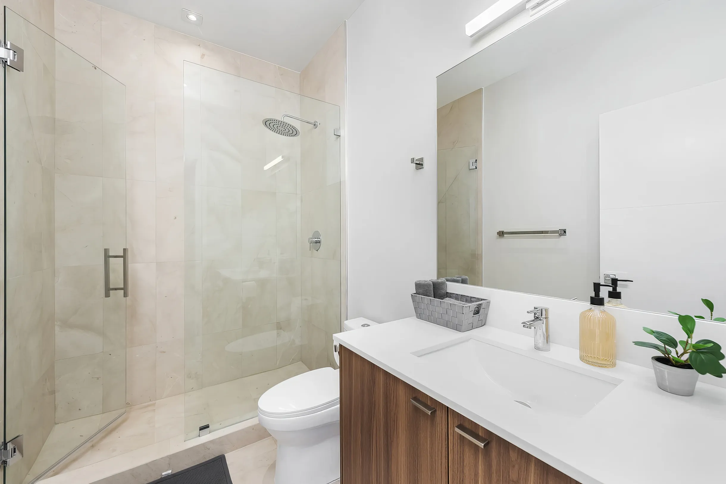 Waterfront Villa / Heated Pool, Gameroom, Sleeps12 #15