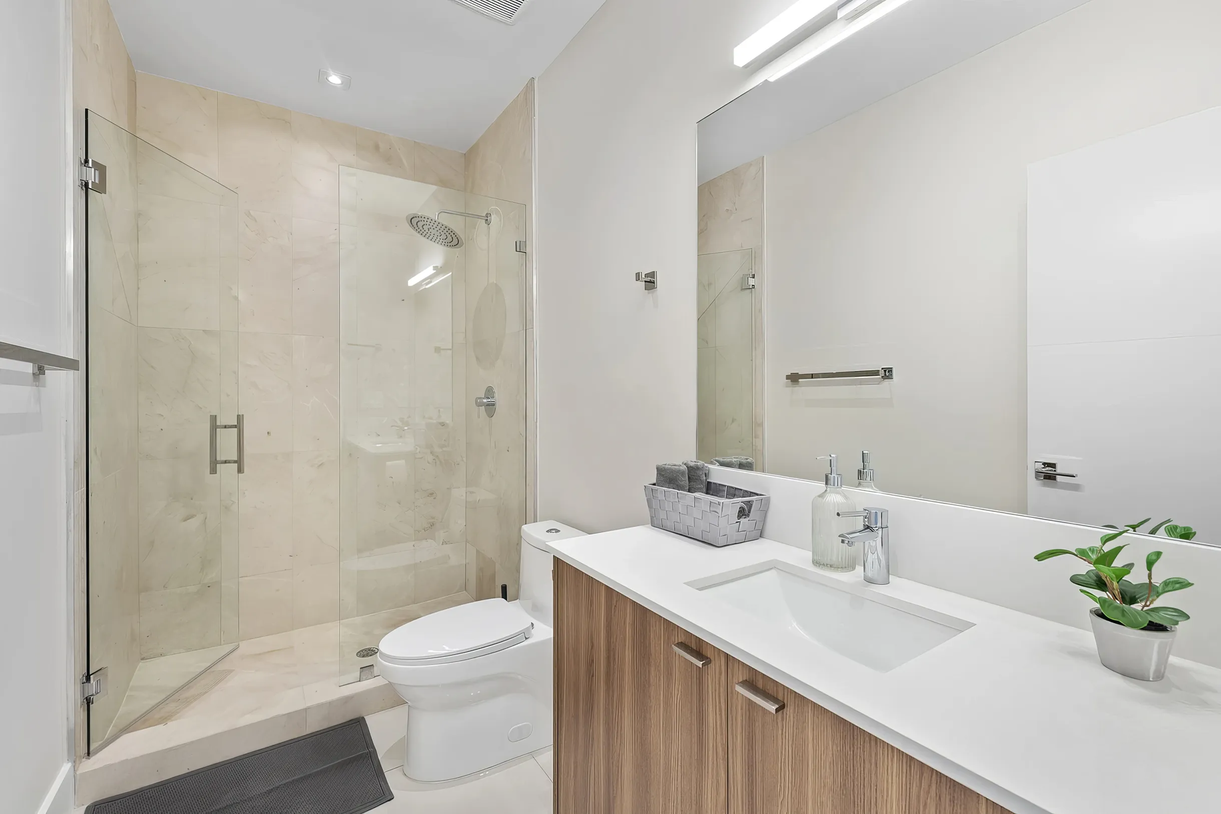 Waterfront Villa / Heated Pool, Gameroom, Sleeps12 #17