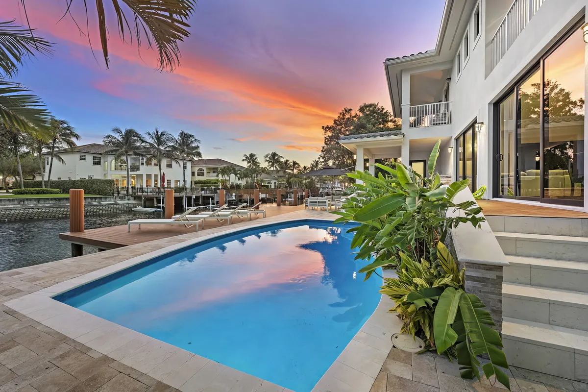 Wander Hollywood Beach Villa