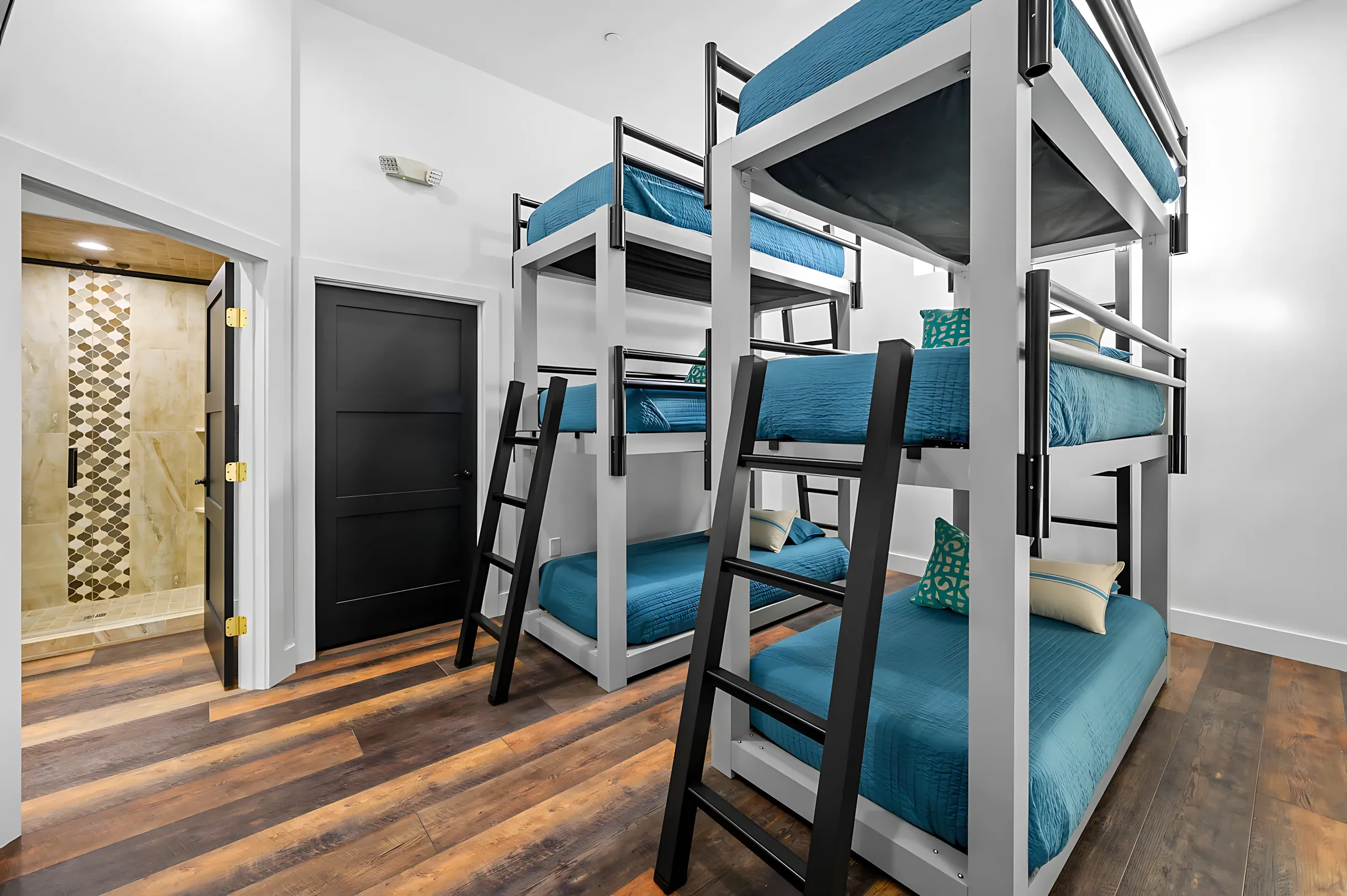 Wander Pigeon Vista #39