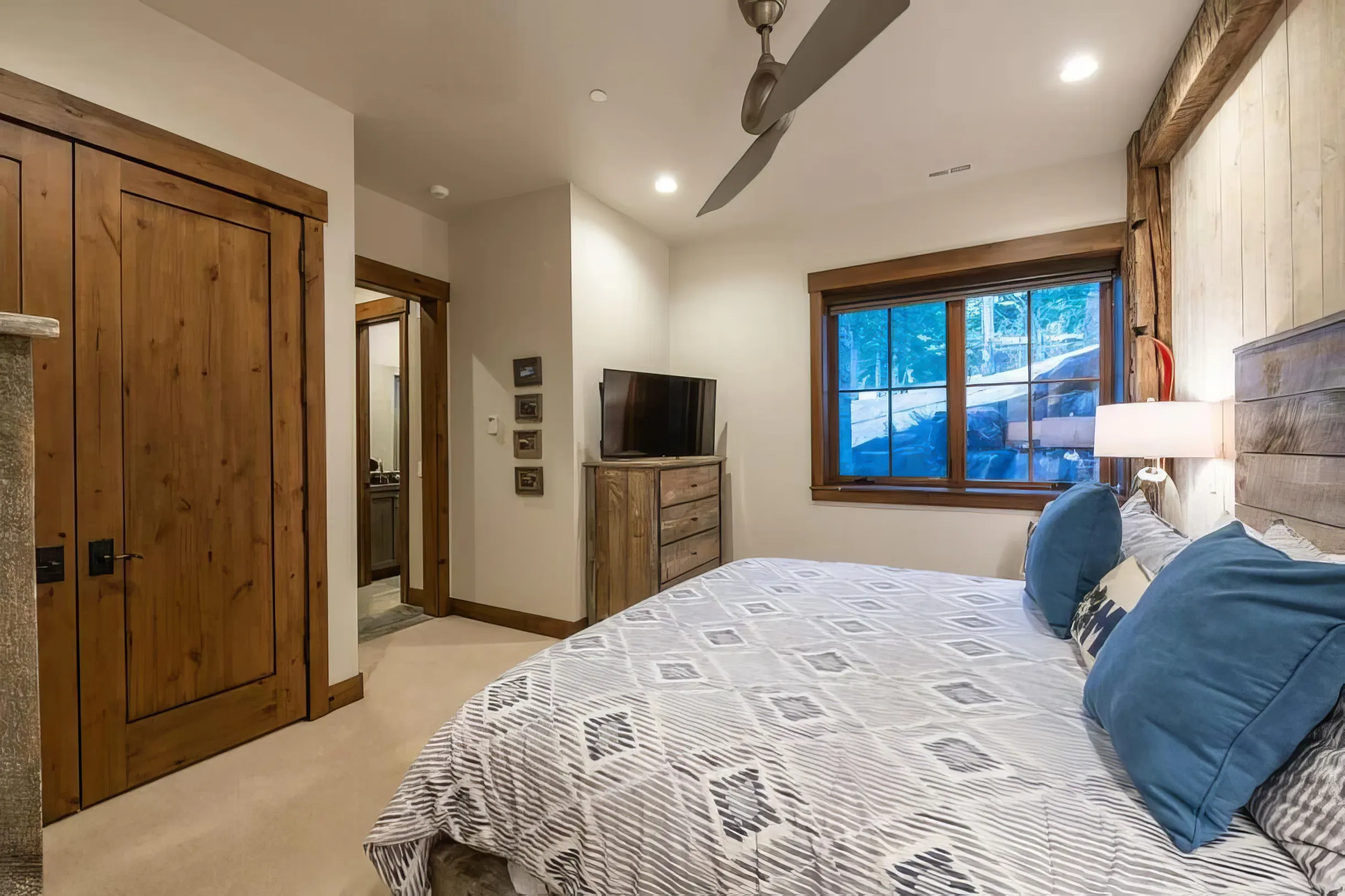 Wander Park City Panorama #19