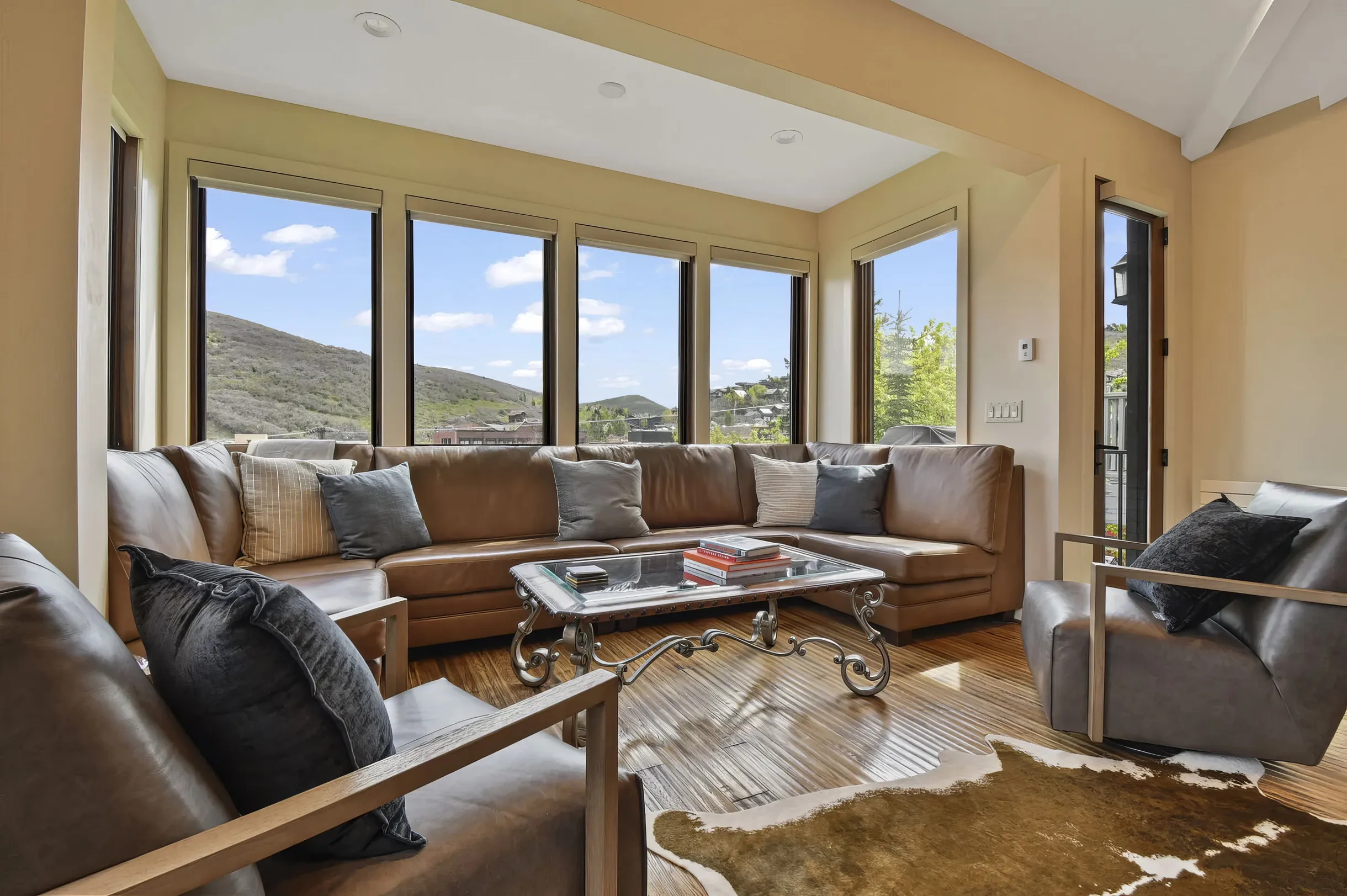 Woodside House #22