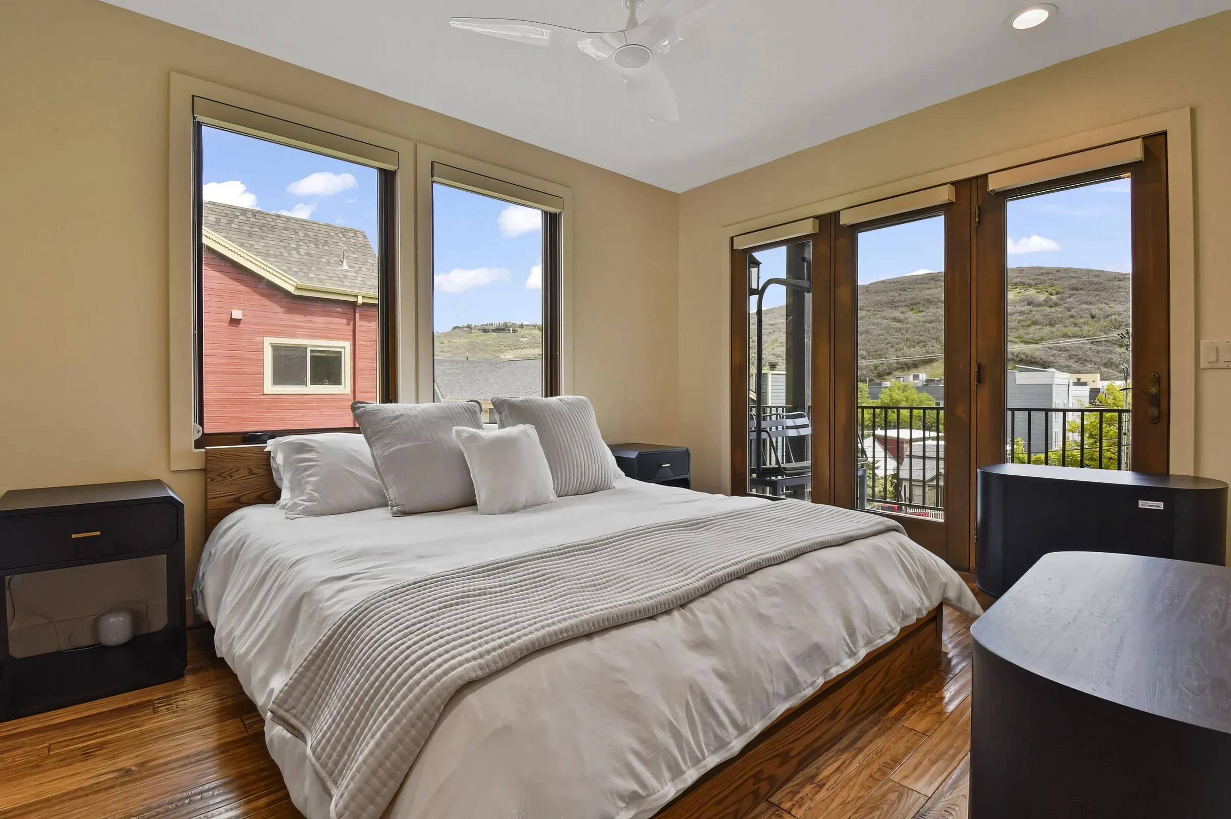 Woodside House #11