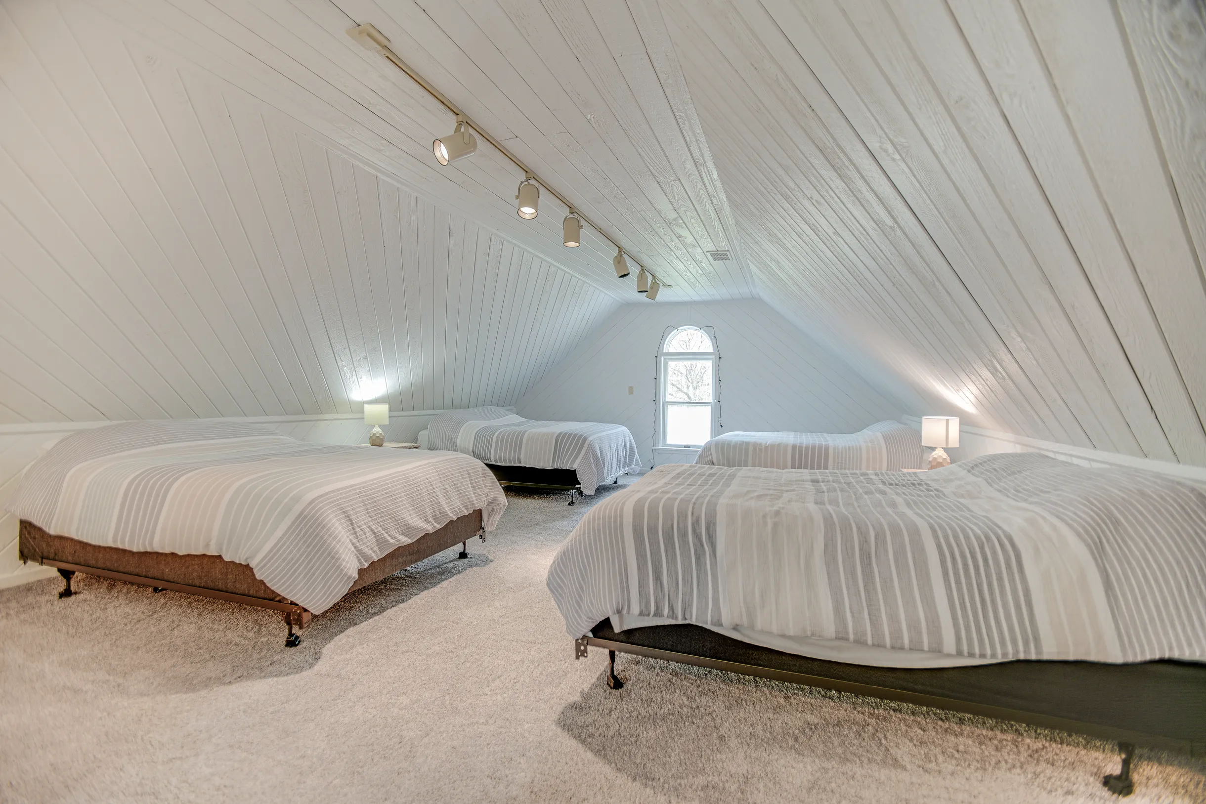 Wander Chesapeake Point #13