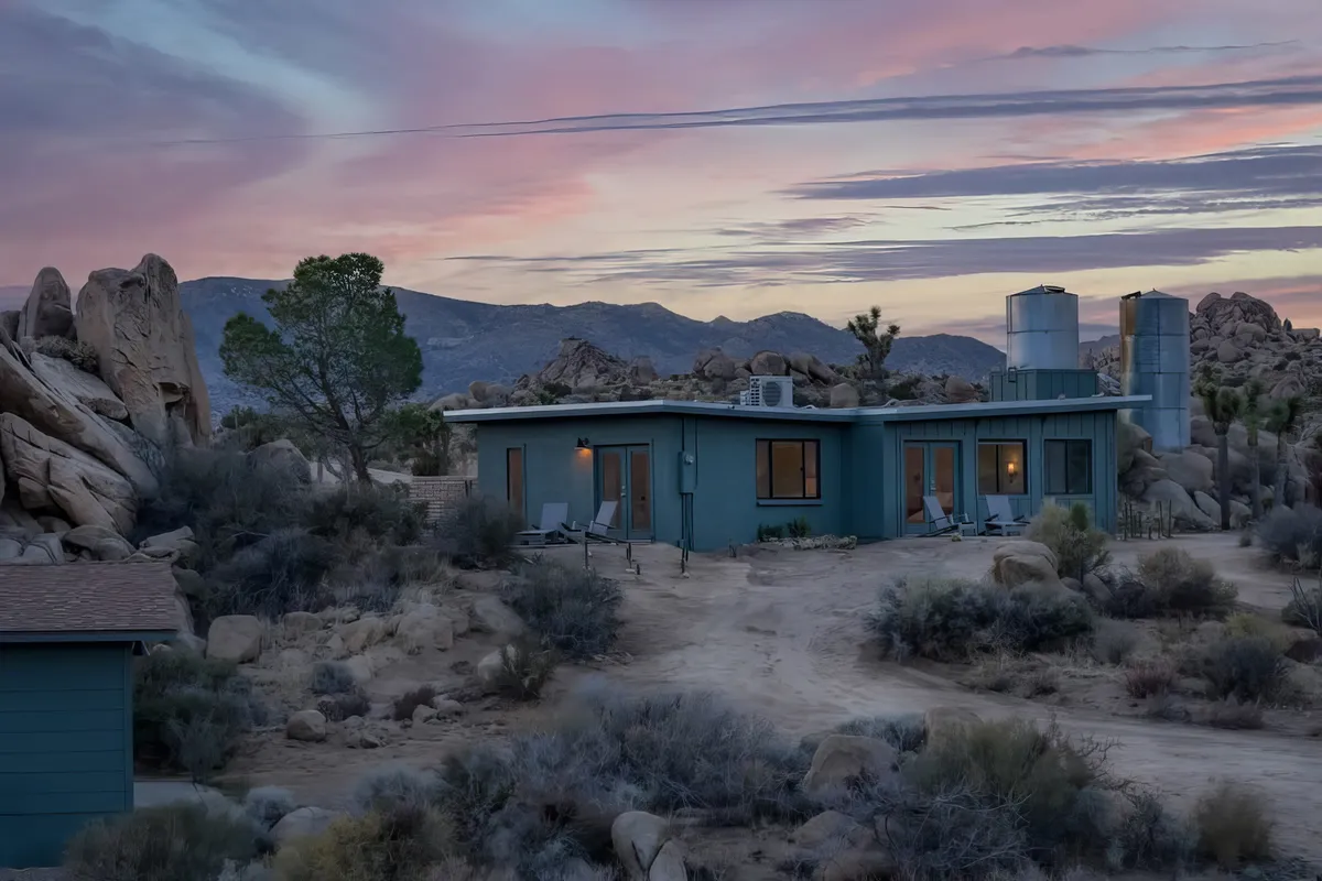 Wander Pioneertown Oasis