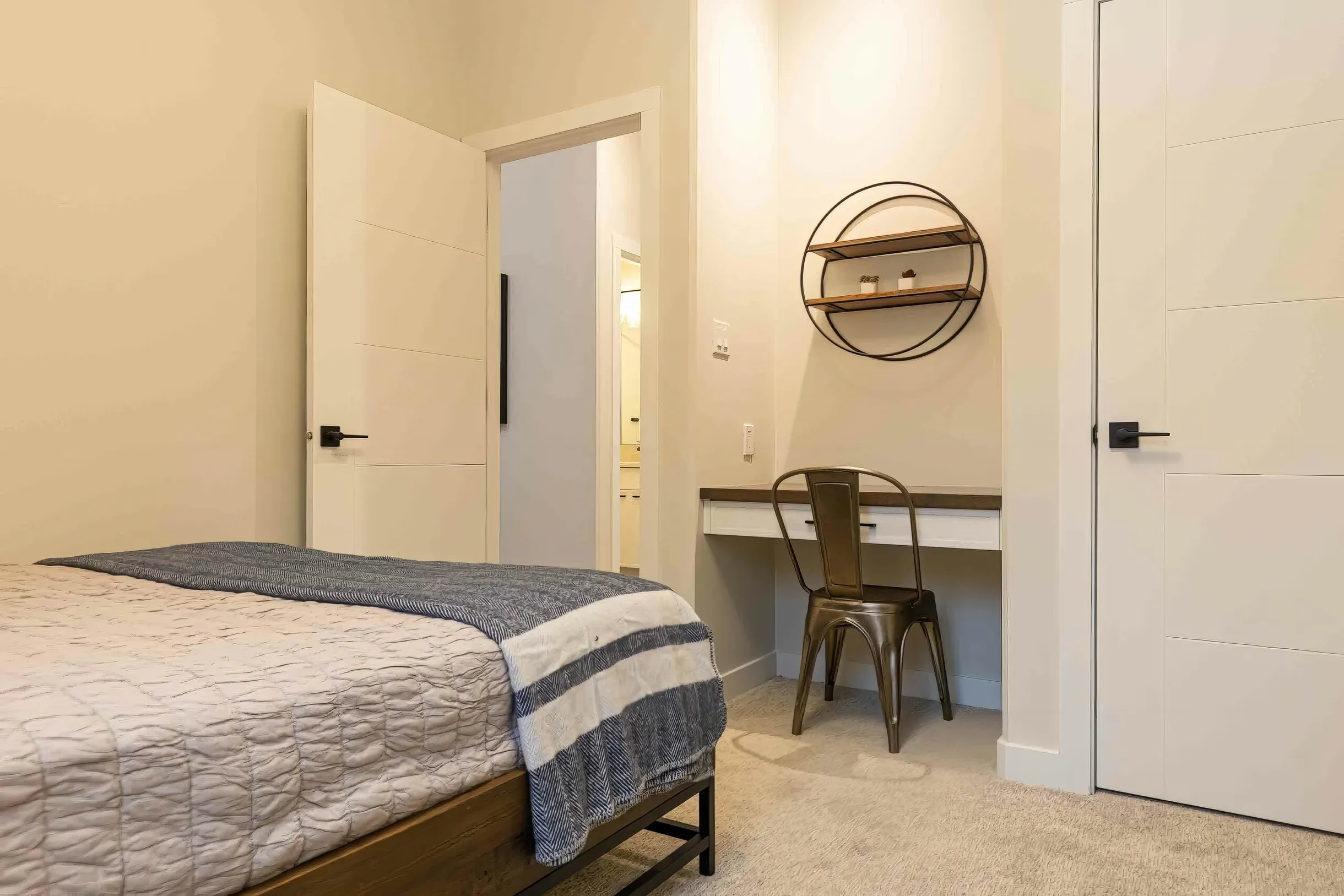 Wander Fernie Alpine #23