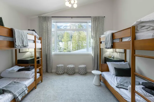 Bunk Bedroom image 1