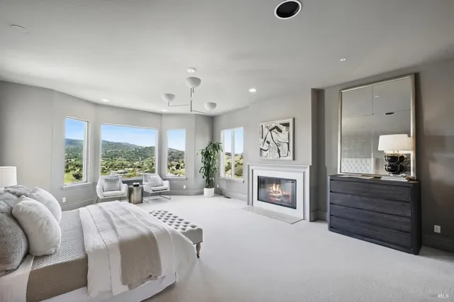 Bedroom 1 image 1