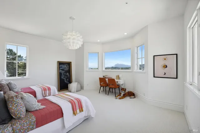 Bedroom 3 image 1