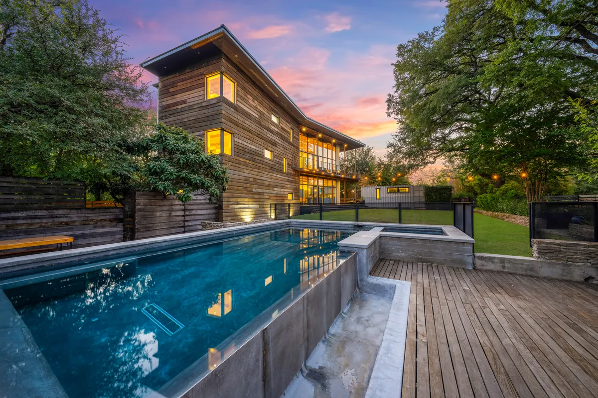 Wander Austin Downtown