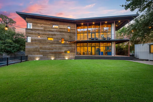 Wander Austin Downtown