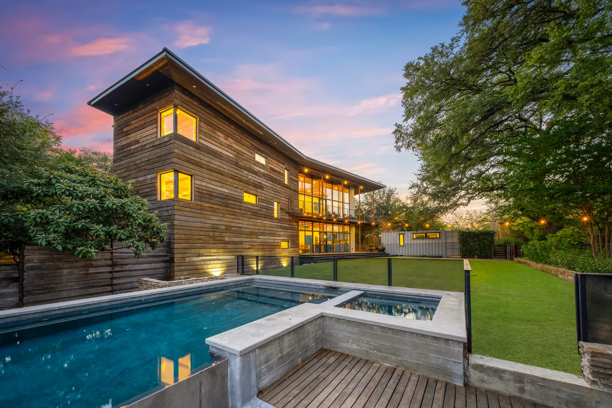 Wander Austin Downtown