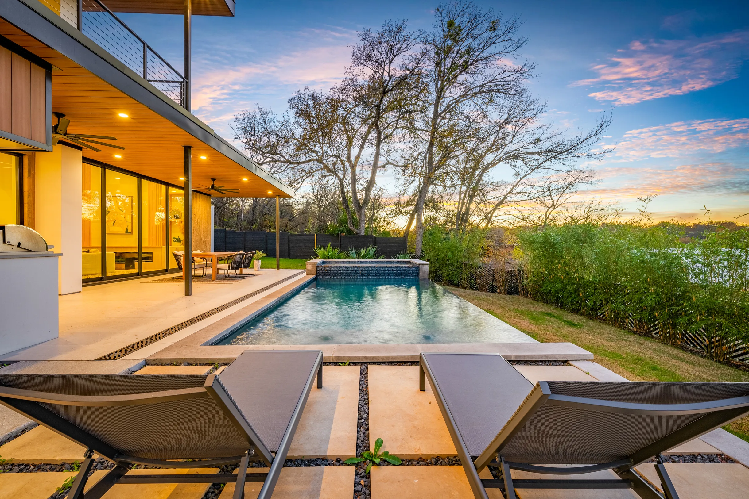 Wander Austin Oakhaven #42