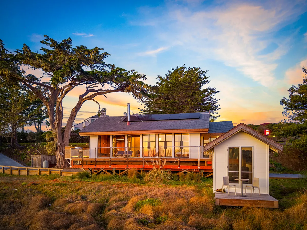 Wander Bodega Shoals