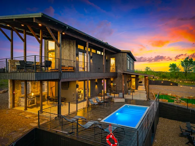 Wander Broken Bow Hollow #2